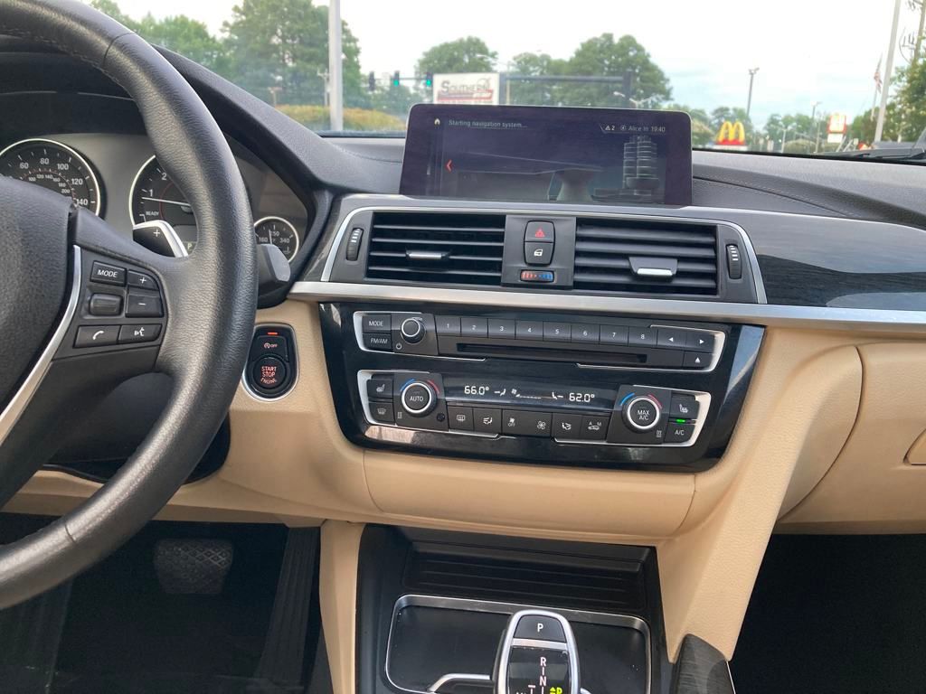 Vehicle image 18 of 39