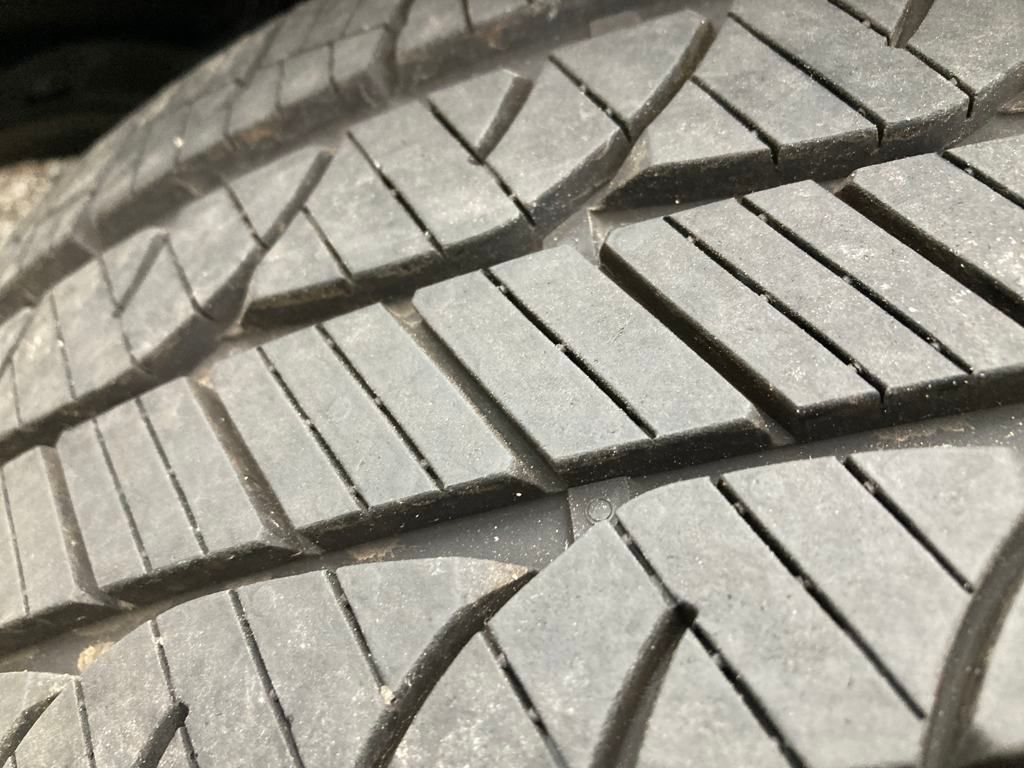 Vehicle image 26 of 39
