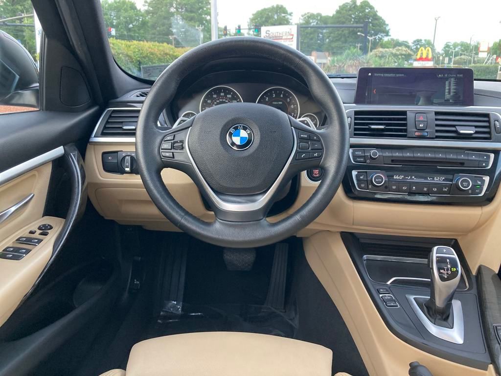 Vehicle image 14 of 39