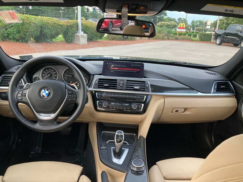 Vehicle image 13 of 39