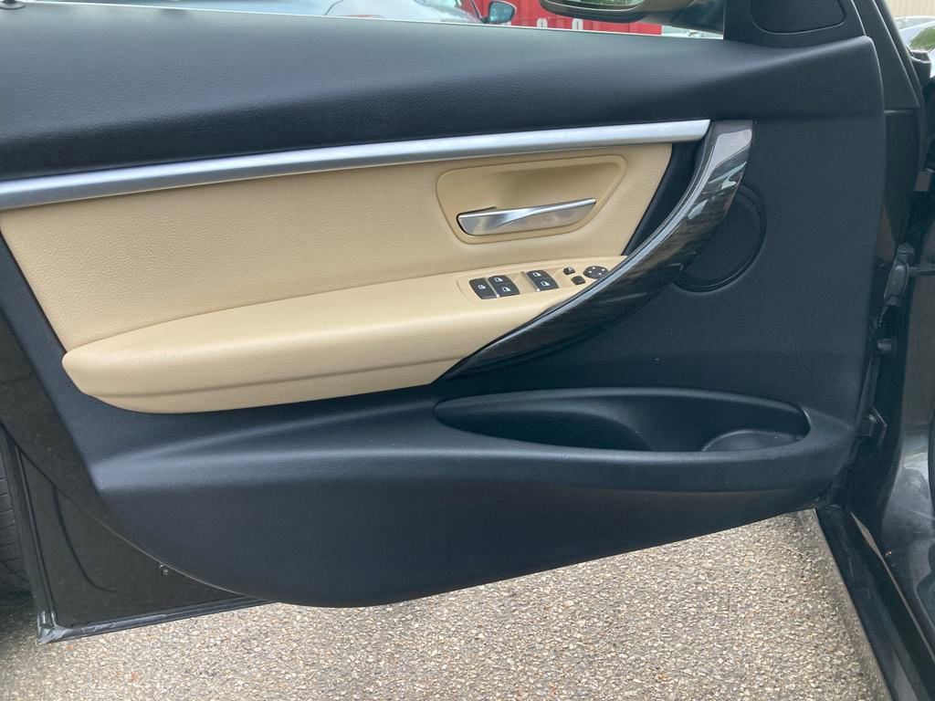 Vehicle image 24 of 39
