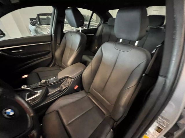 Vehicle image 14 of 35