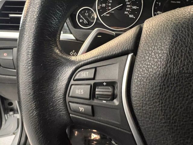 Vehicle image 22 of 35