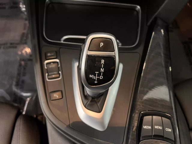Vehicle image 19 of 35