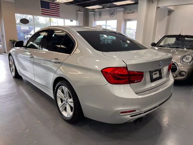 Vehicle image 8 of 35