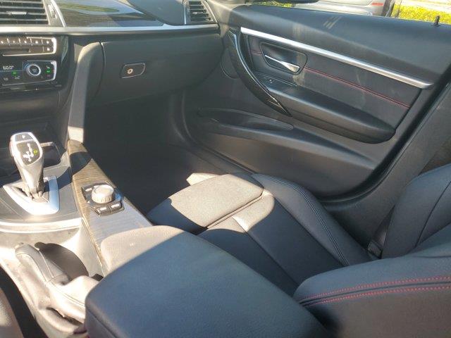 Vehicle image 20 of 31