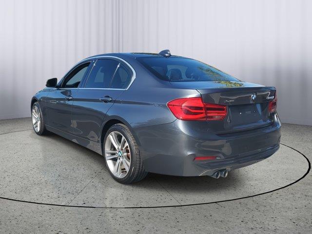 Vehicle image 6 of 31