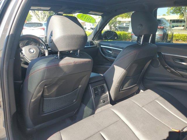 Vehicle image 15 of 31