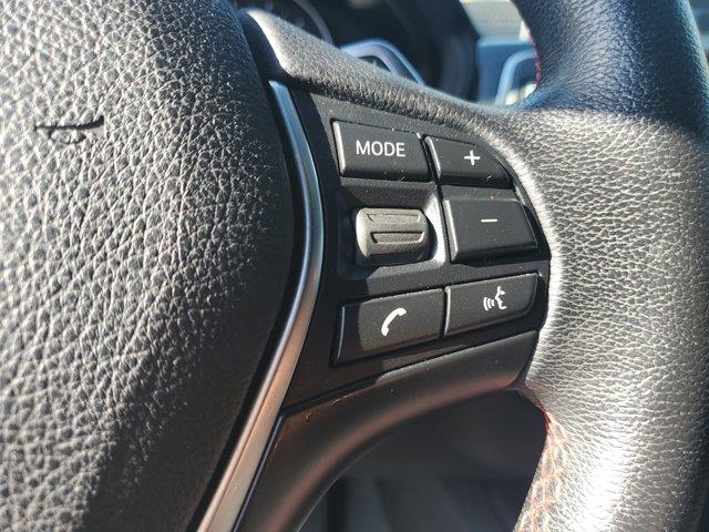 Vehicle image 25 of 31