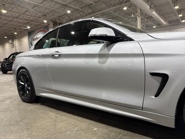 Vehicle image 20 of 90