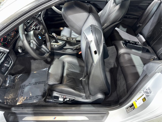 Vehicle image 60 of 90