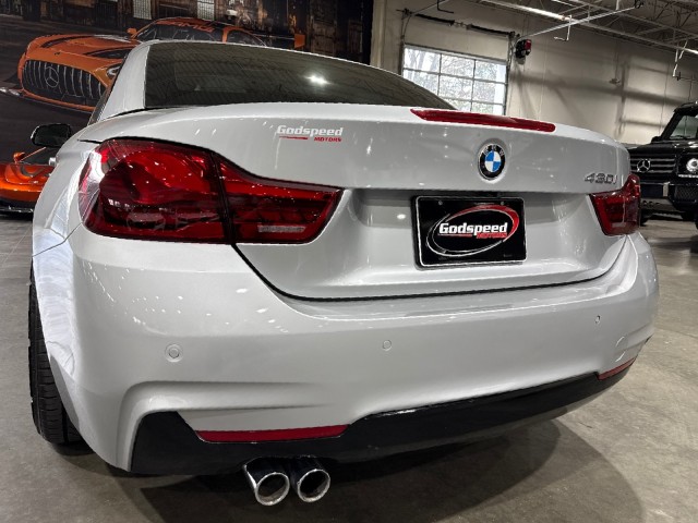 Vehicle image 18 of 90