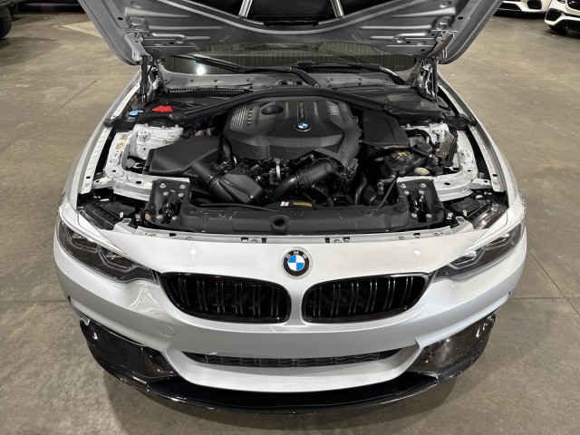 Vehicle image 35 of 90