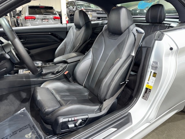 Vehicle image 28 of 90