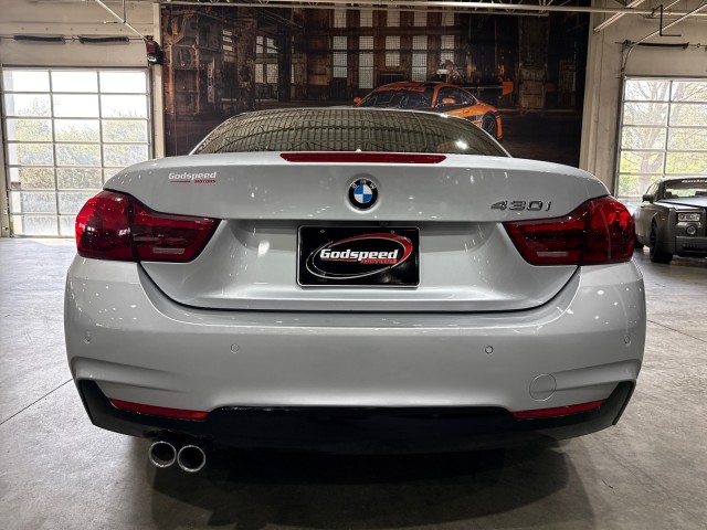 Vehicle image 17 of 90