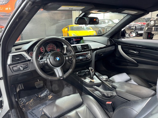 Vehicle image 27 of 90