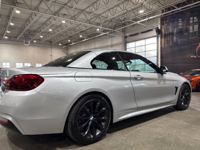 Vehicle image 14 of 90