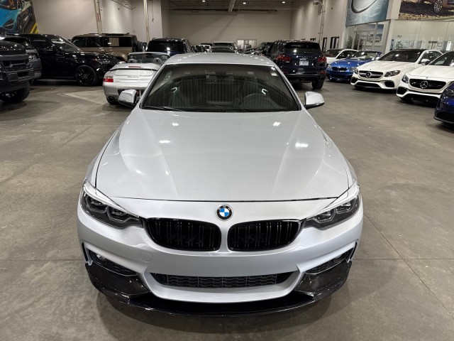 Vehicle image 5 of 90