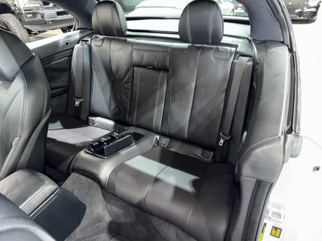 Vehicle image 61 of 90