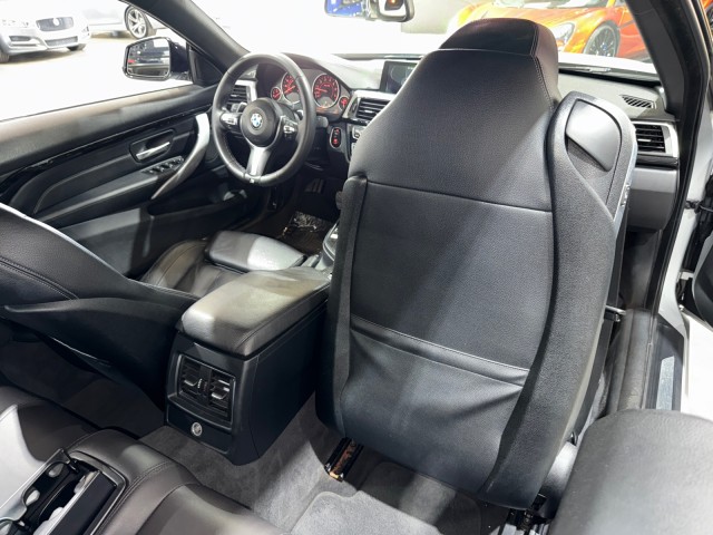 Vehicle image 64 of 90