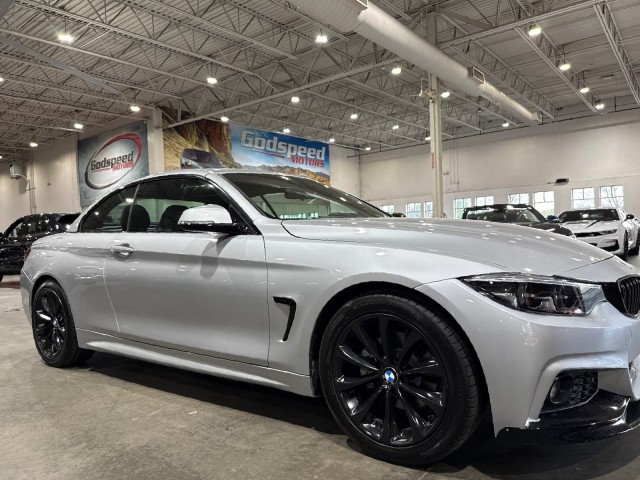 Vehicle image 8 of 90