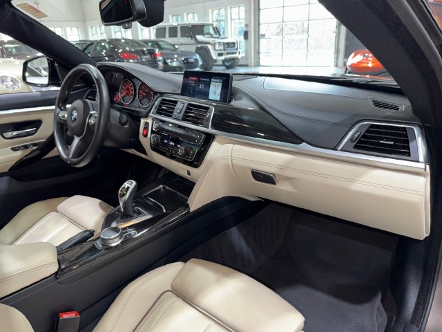 Vehicle image 70 of 92