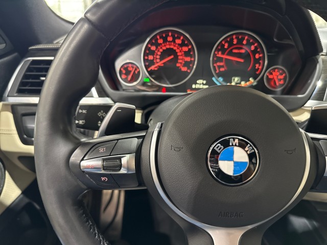 Vehicle image 74 of 92