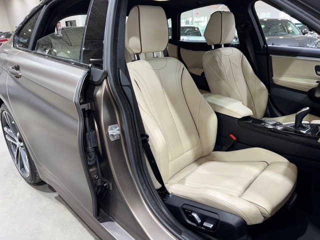 Vehicle image 66 of 92