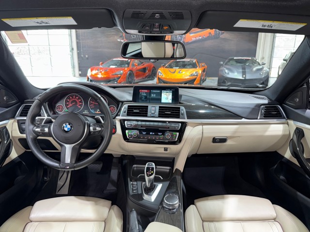 Vehicle image 26 of 92