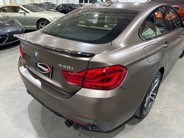 Vehicle image 11 of 92