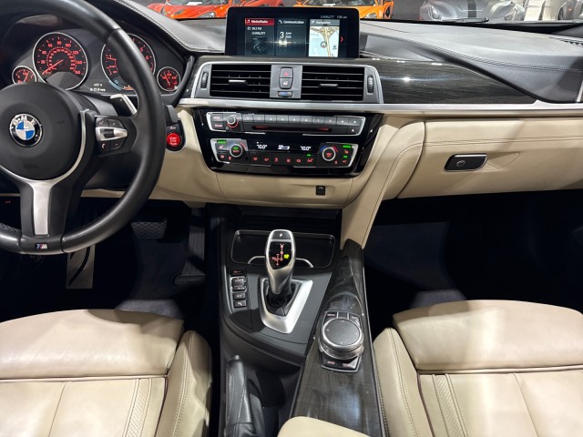 Vehicle image 77 of 92