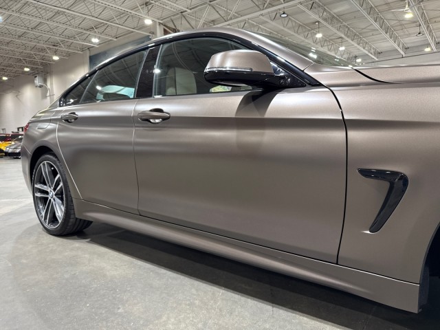 Vehicle image 20 of 92