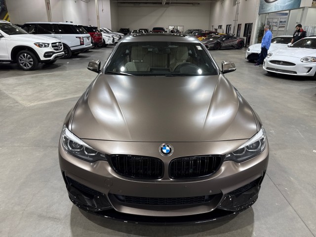 Vehicle image 5 of 92