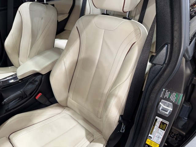 Vehicle image 53 of 92