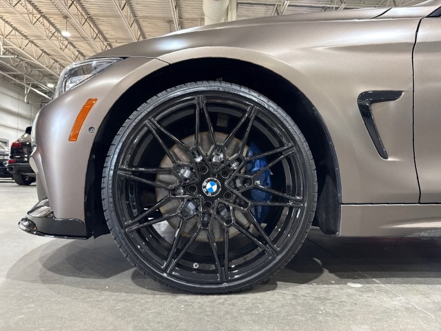 Vehicle image 36 of 92