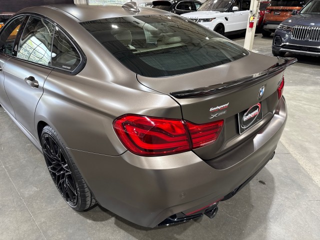 Vehicle image 18 of 92