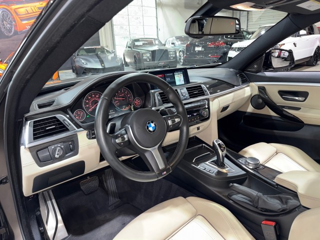 Vehicle image 25 of 92