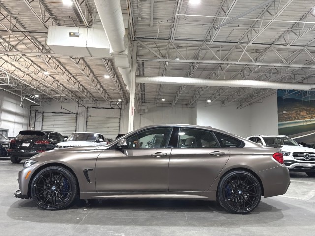 Vehicle image 22 of 92