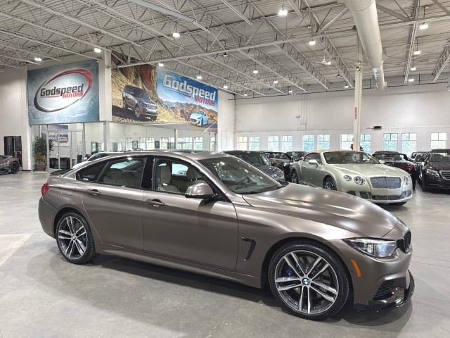 Vehicle image 6 of 92