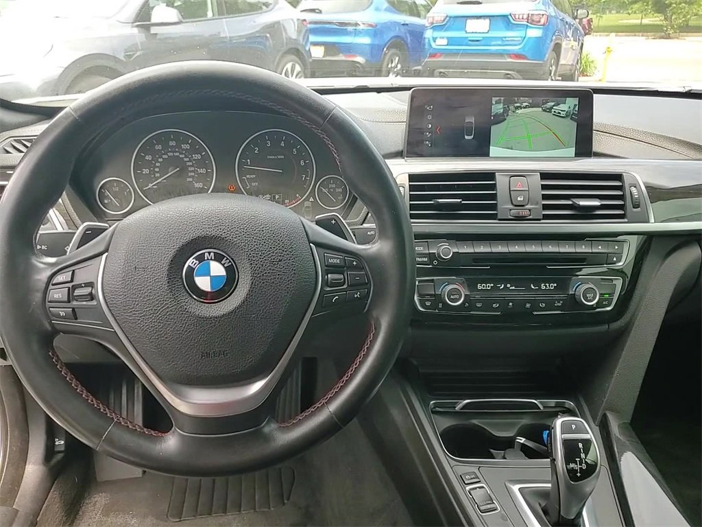 Vehicle image 13 of 24