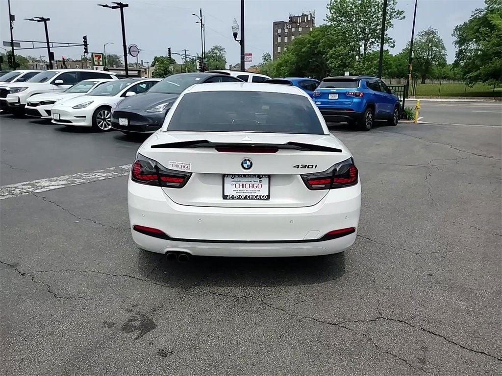 Vehicle image 8 of 24