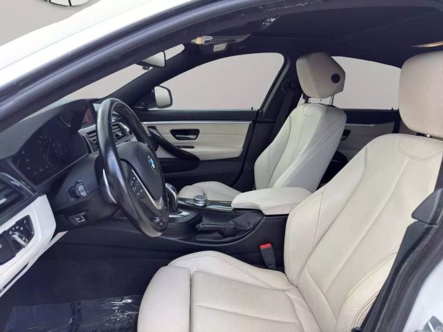 Vehicle image 9 of 31