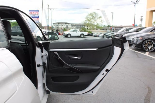 Vehicle image 29 of 41