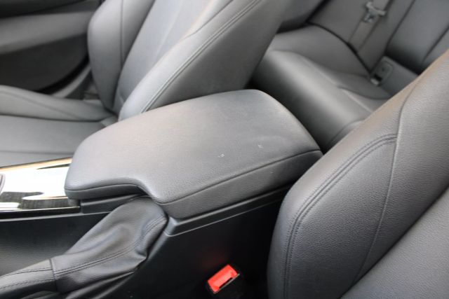 Vehicle image 19 of 41