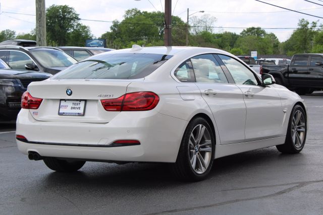 Vehicle image 4 of 41