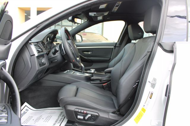 Vehicle image 9 of 41