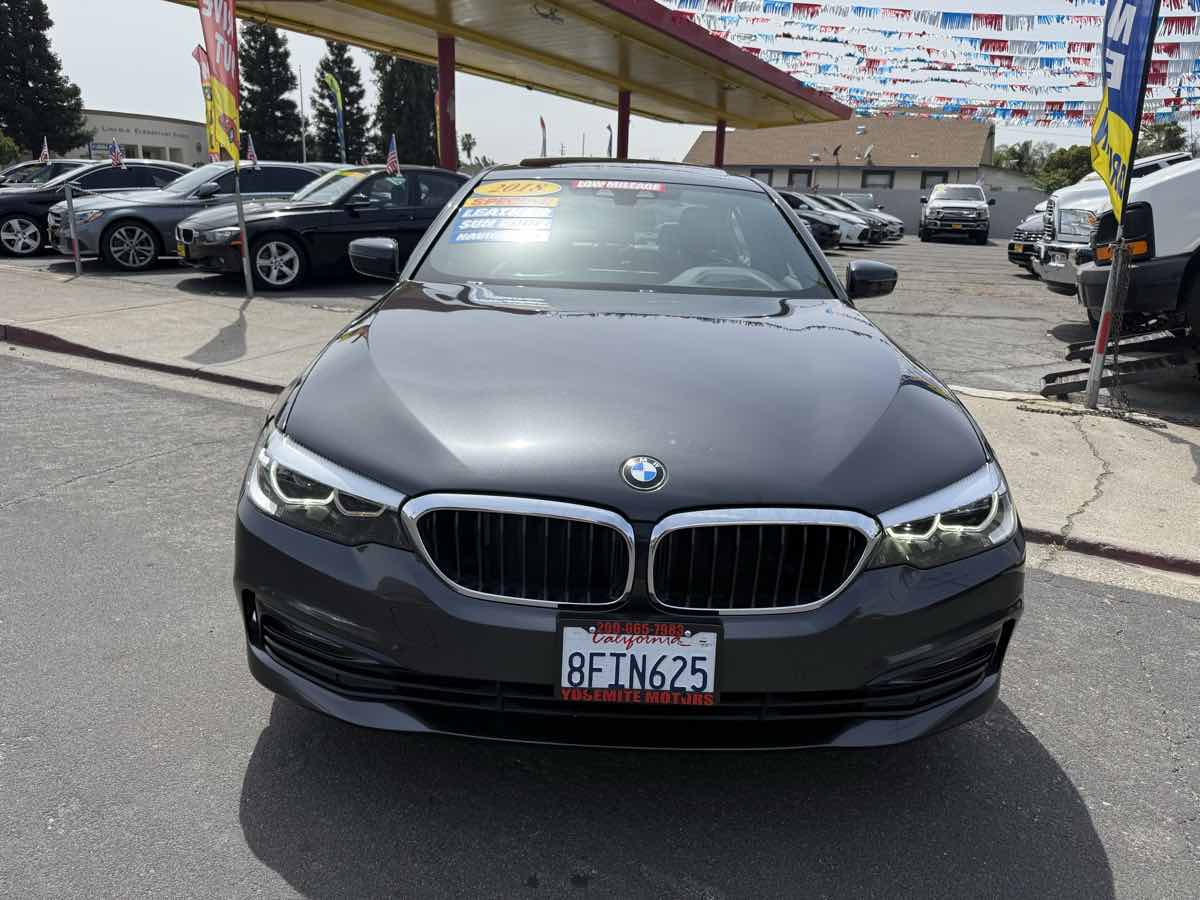 Vehicle image 8 of 19
