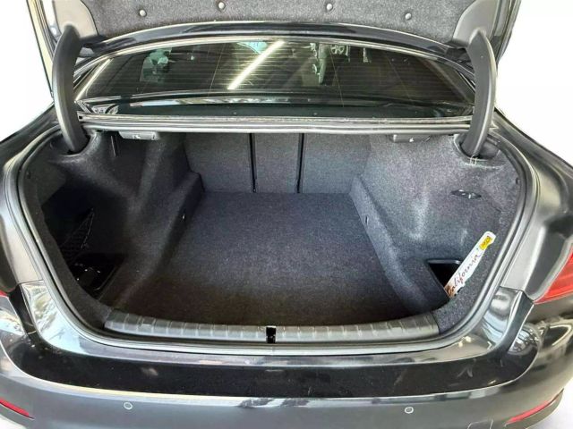 Vehicle image 9 of 23