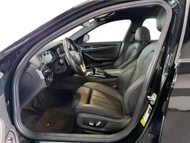 Vehicle image 22 of 23