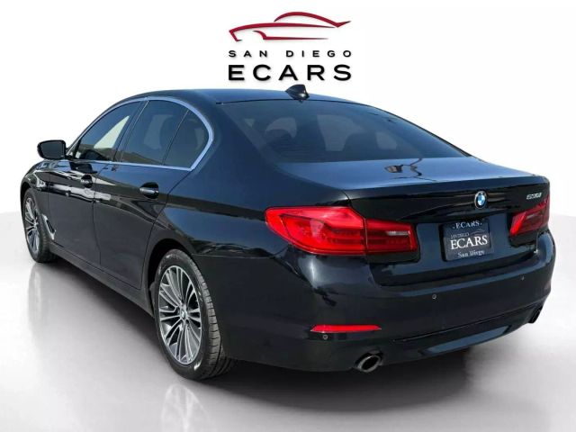 Vehicle image 7 of 23